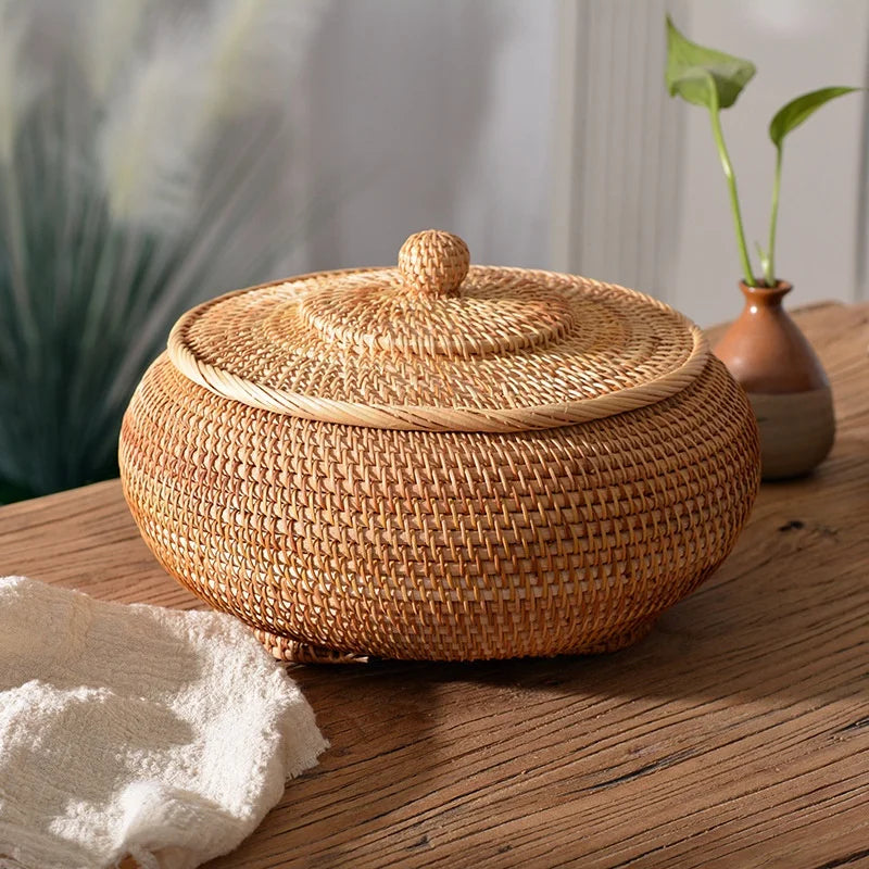 Rattan Hand-Woven Wicker Basket with Lid