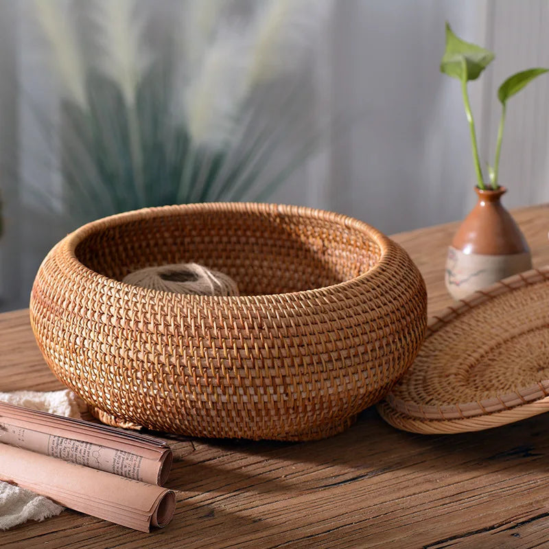 Rattan Hand-Woven Wicker Basket with Lid