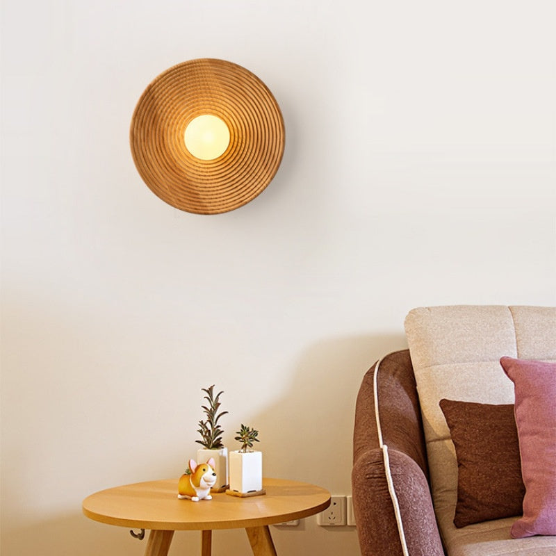 Retro Solid Wood Wall Lamp